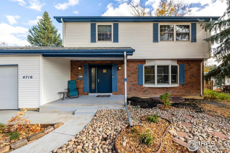 Beautifully Remodeled 6-bedroom, 4-bathroom Gem